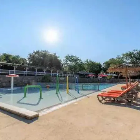 Bungalow 4 Etoiles - Piscine - Eechcc